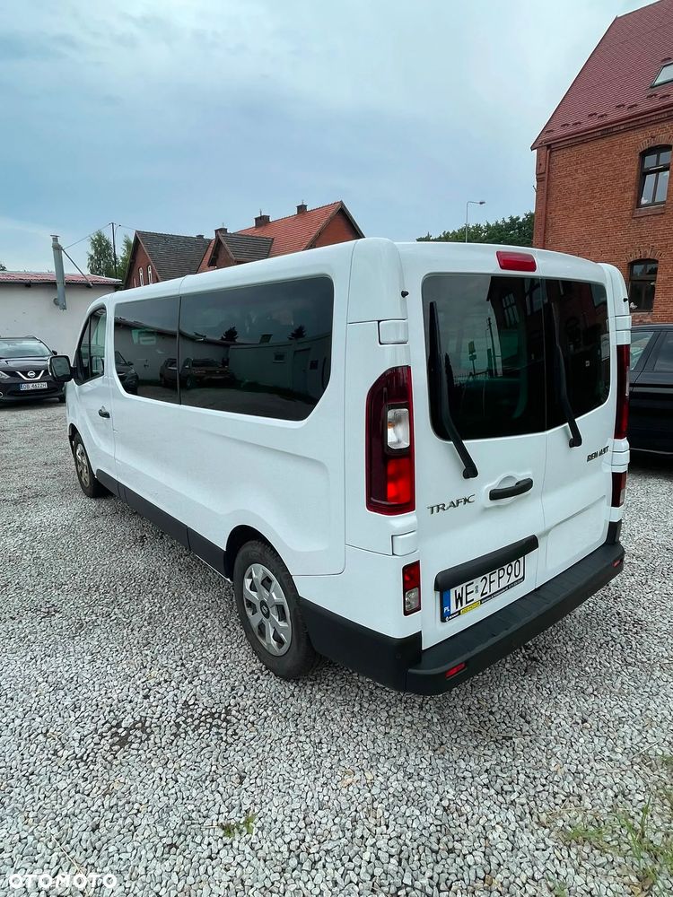 Renault Trafic 2.0 dCi EDC - 2
