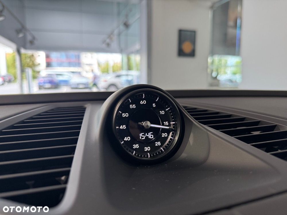 Porsche Macan - 17