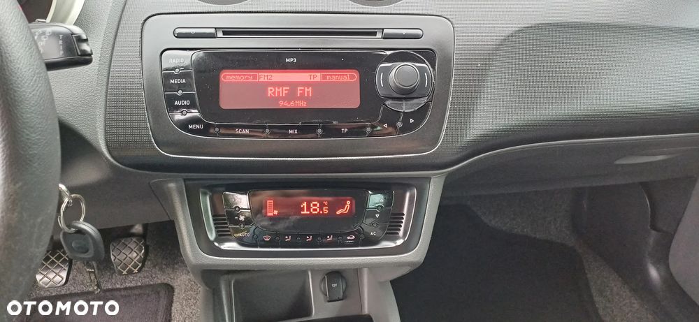 Seat Ibiza SC 1.4 16V Style - 11