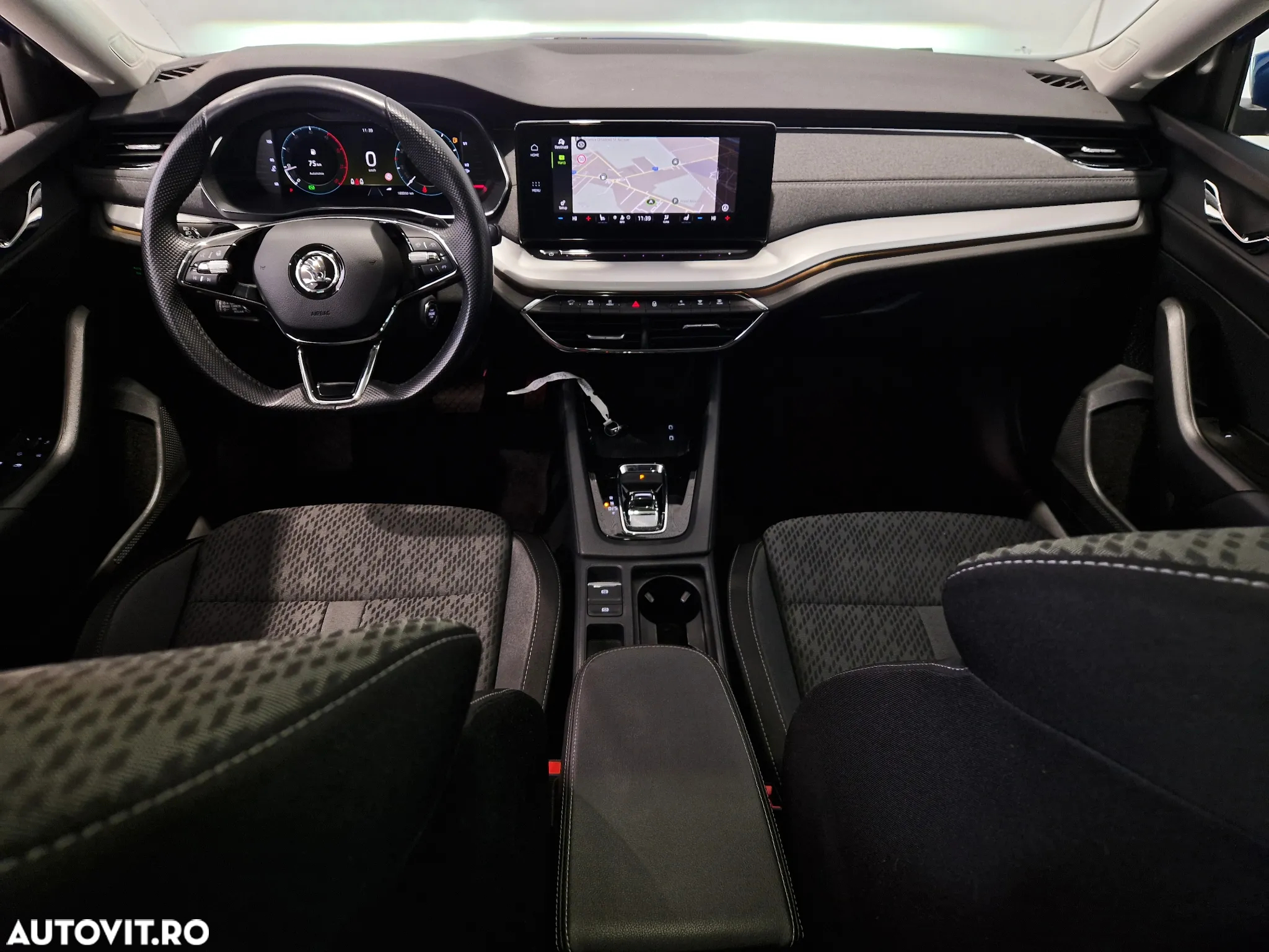 Skoda Octavia Combi 2.0 TDI DSG Style - 12