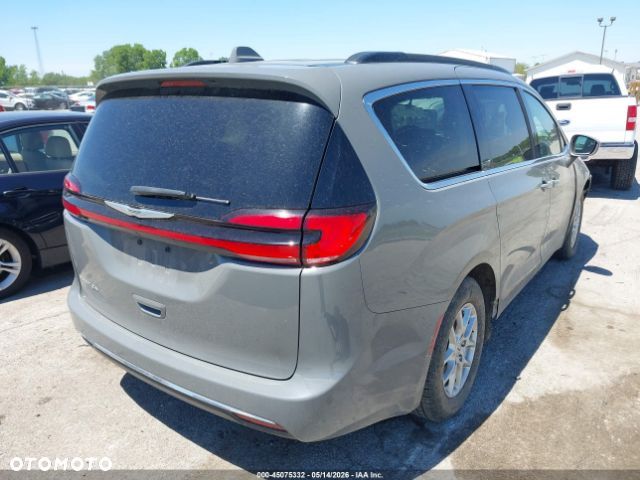 Chrysler Pacifica - 9