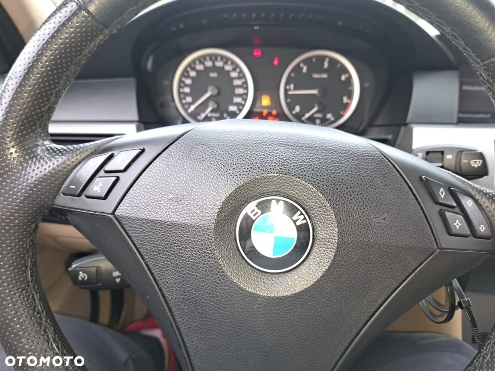 BMW Seria 5 520d - 16