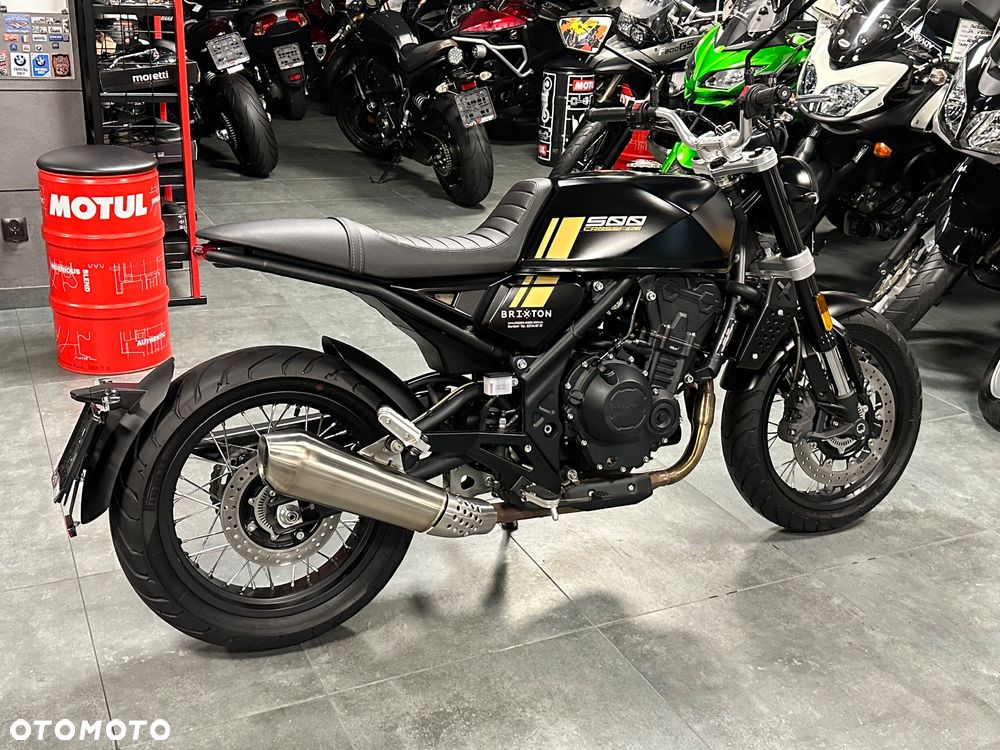 Brixton Crossfire - 7