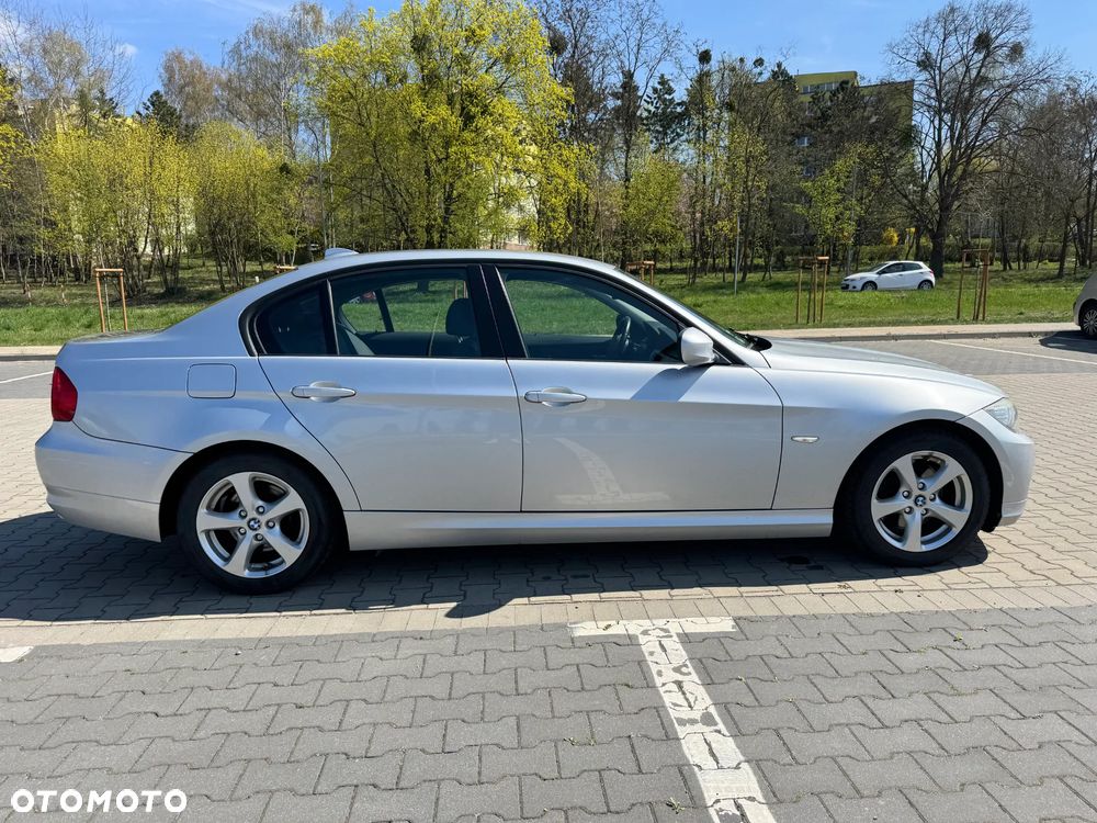 BMW Seria 3 320d DPF - 22