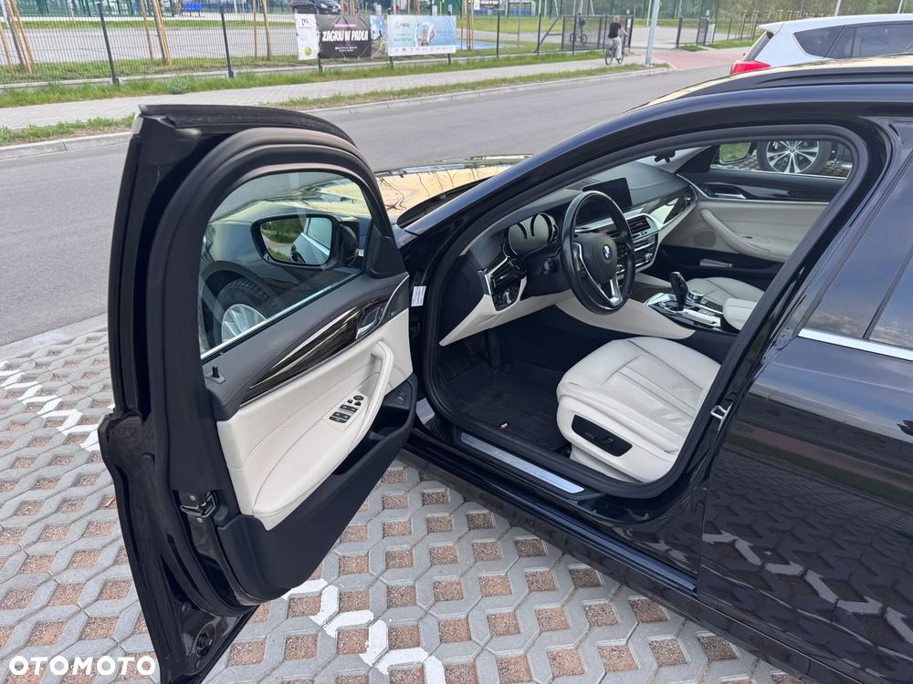 BMW Seria 5 520d Luxury Line - 3