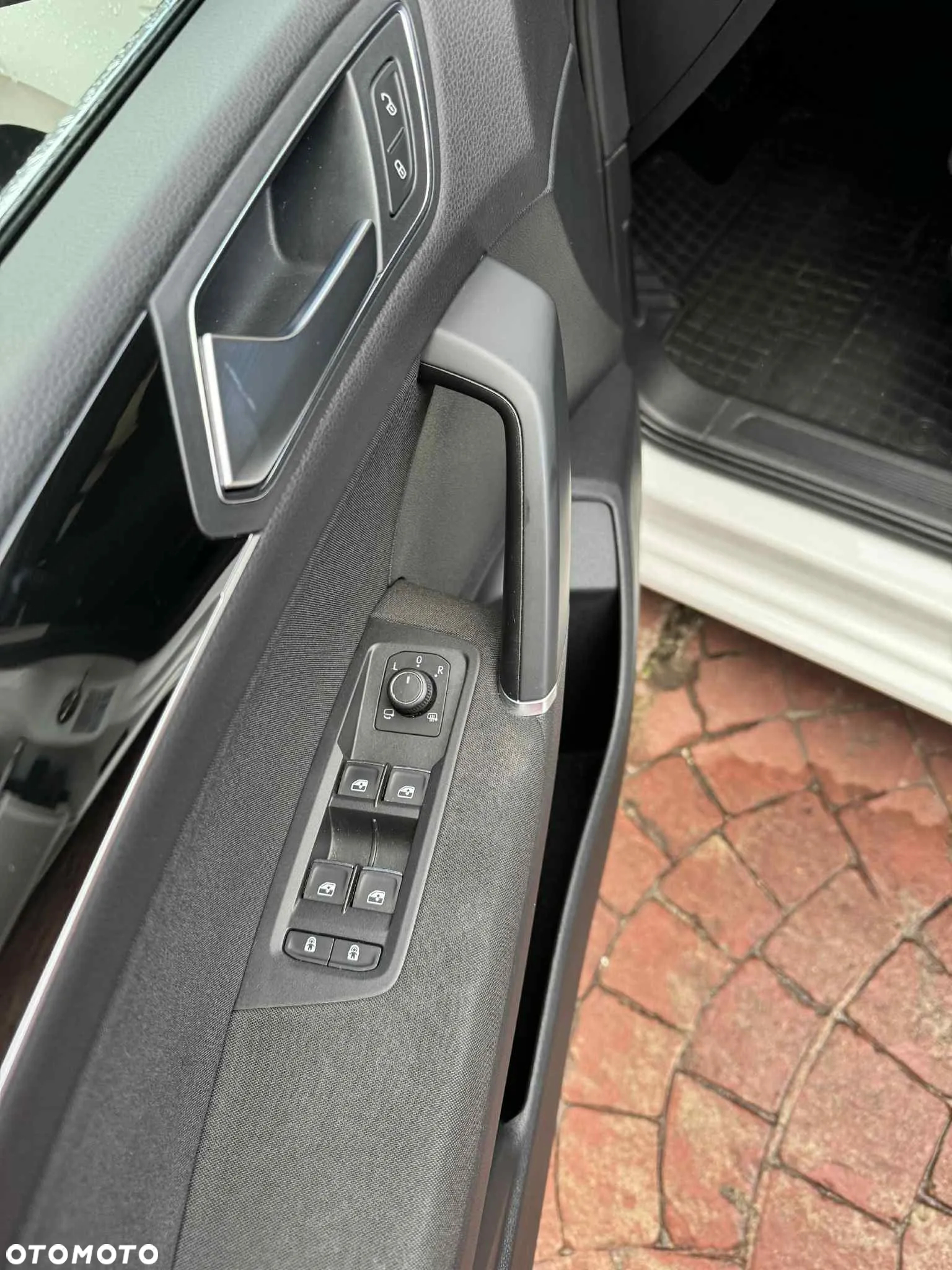 Volkswagen Touran 1.4 TSI BMT Highline DSG - 12
