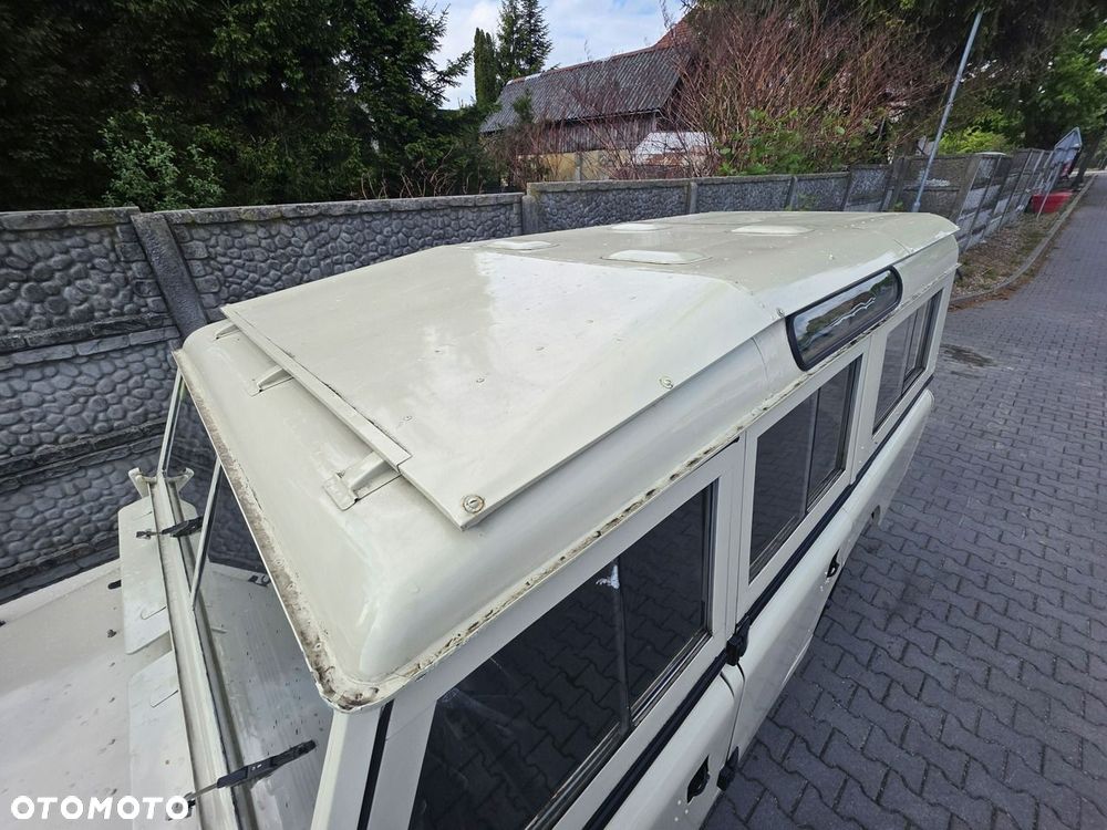 Land Rover Defender - 13