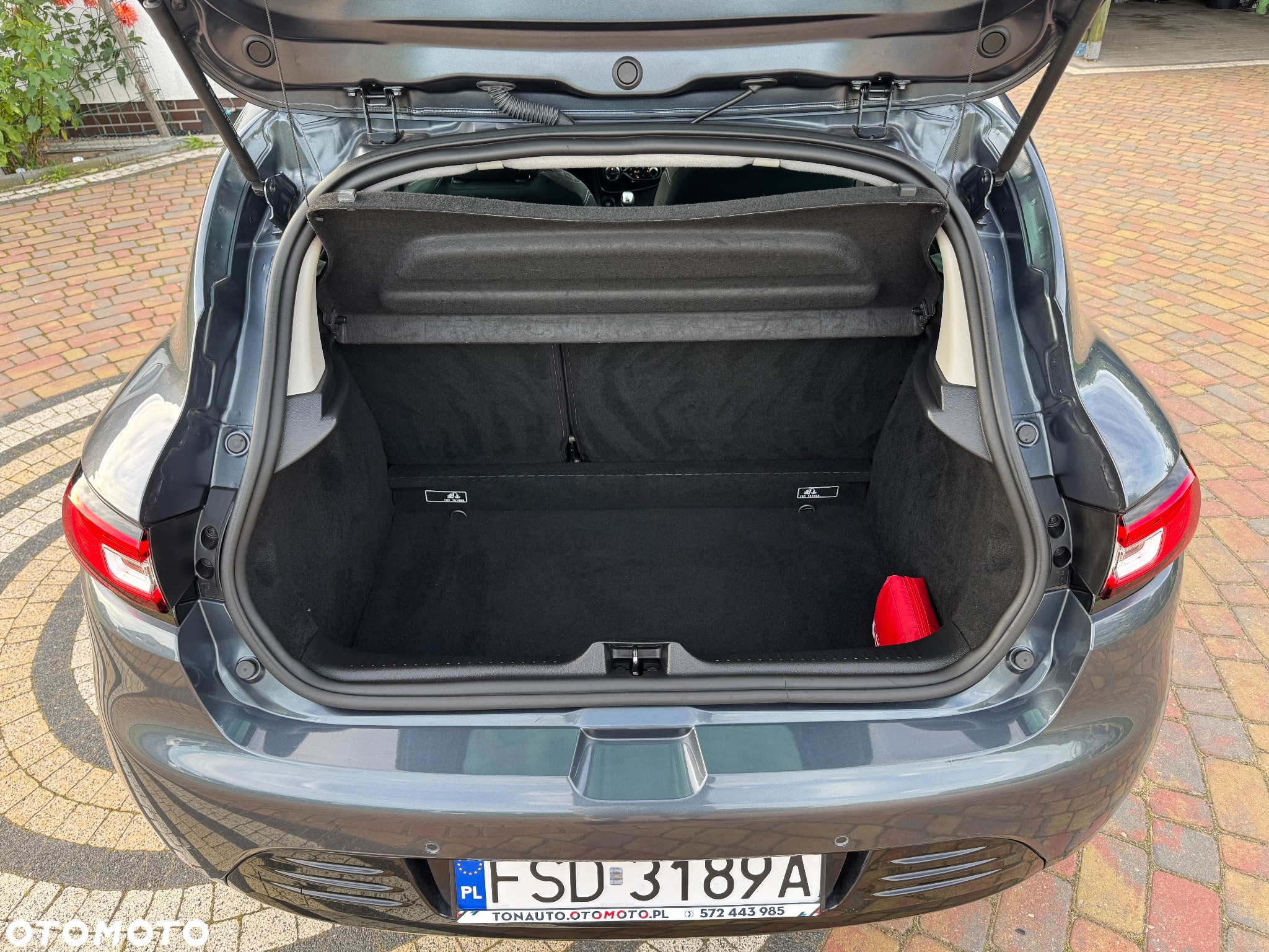 Renault Clio - 23