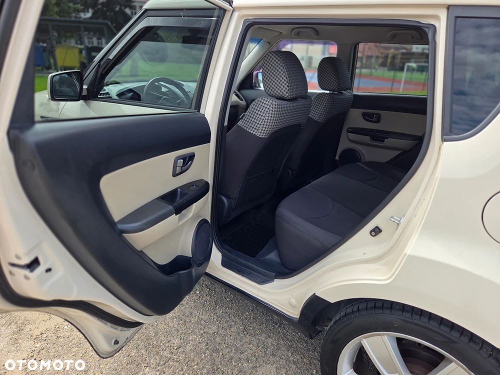 Kia Soul 1.6 L EU5 - 13