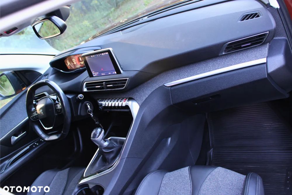 Peugeot 3008 1.6 HDi Active - 19