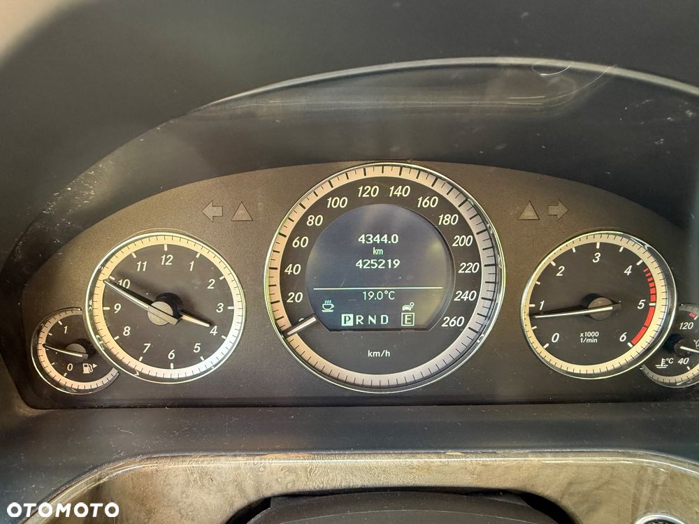 Mercedes-Benz Klasa E 200 BlueTEC 7G-TRONIC Avantgarde - 12