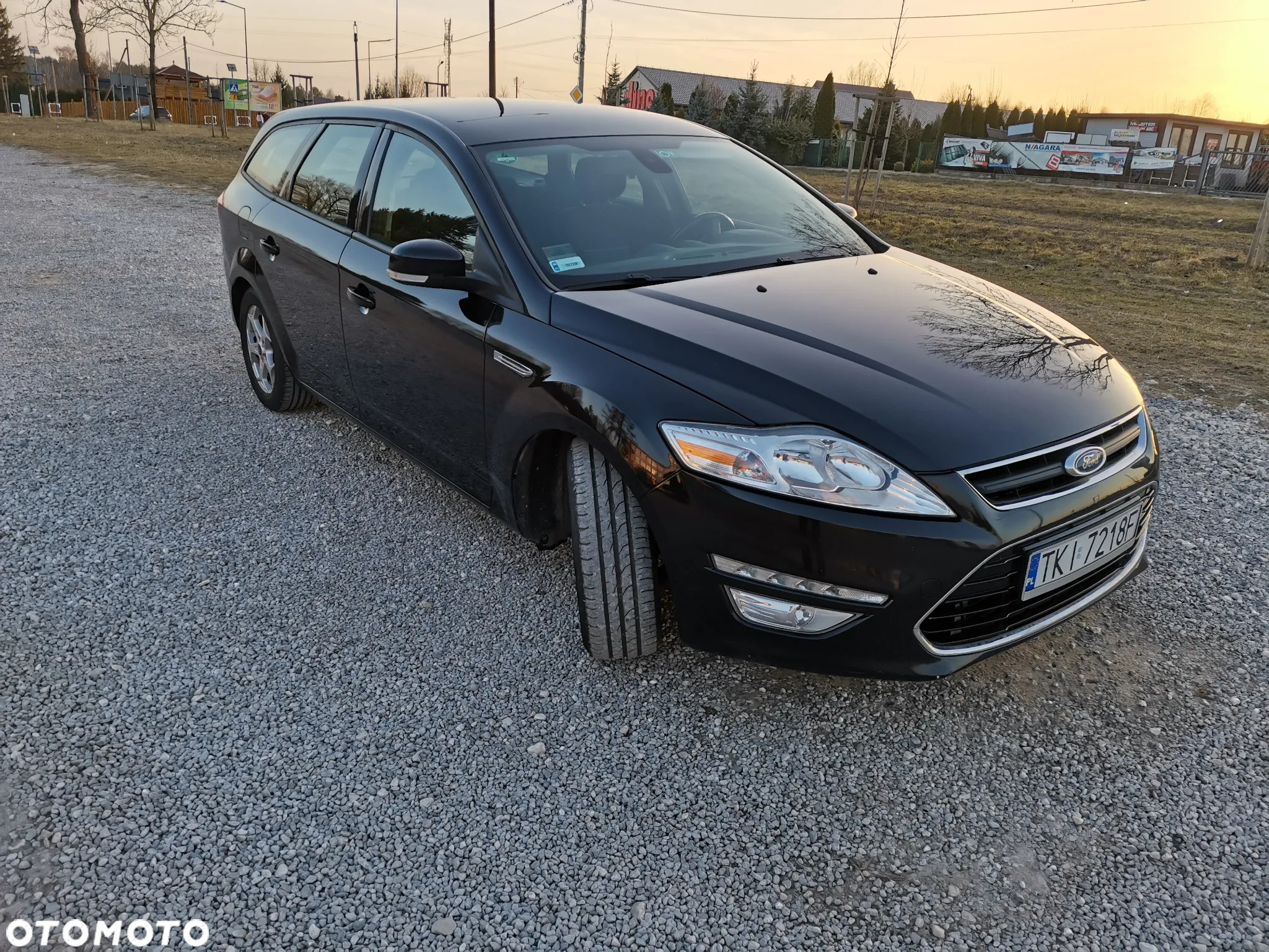 Ford Mondeo 1.6 TDCi ECOnetic Ambiente - 4