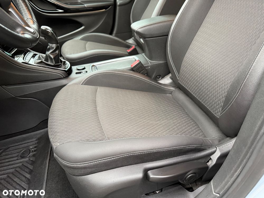 Opel Astra 1.4 Turbo Start/Stop Dynamic - 27