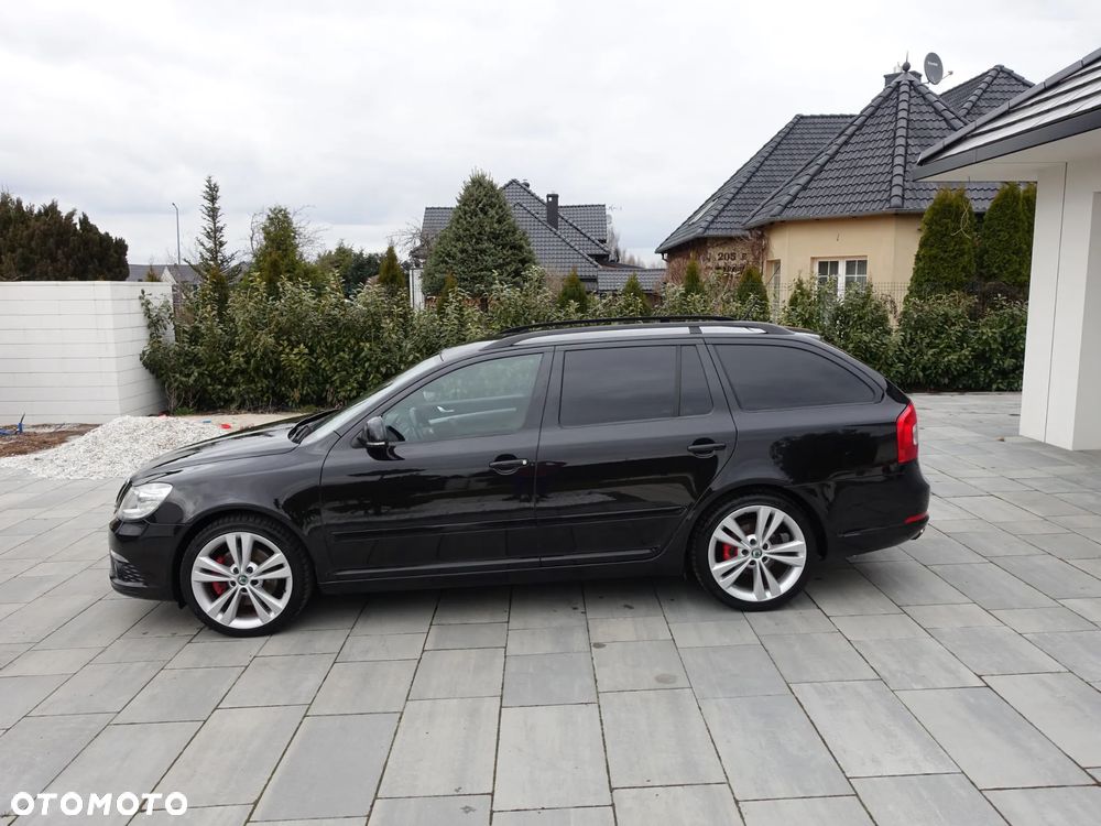 Skoda Octavia 2.0 TDI CR DPF RS - 9