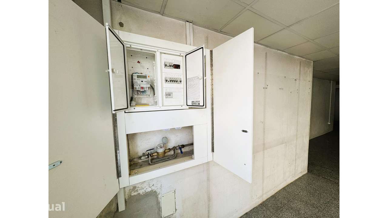 Loja com 149 m² de área total em Sacavém - Grande imagem: 4/19