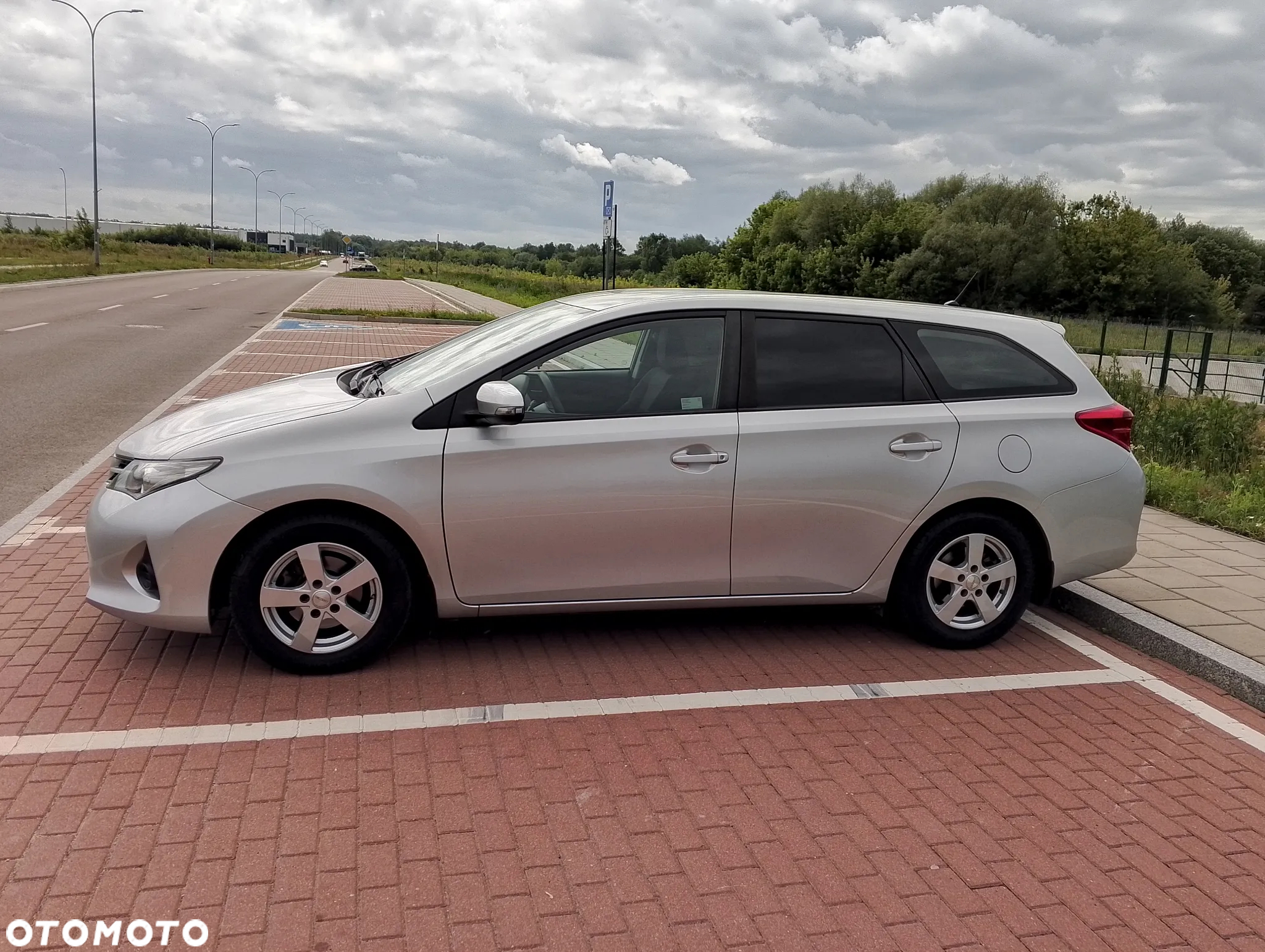 Toyota Auris 1.6 Dynamic - 16