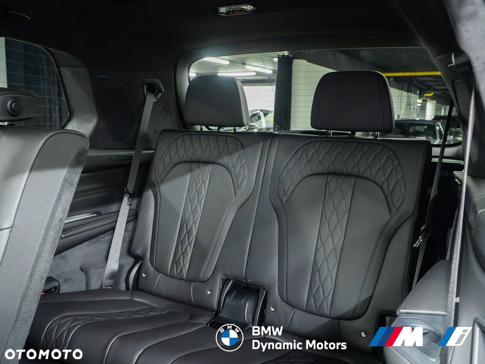 BMW X7 xDrive40i - 26