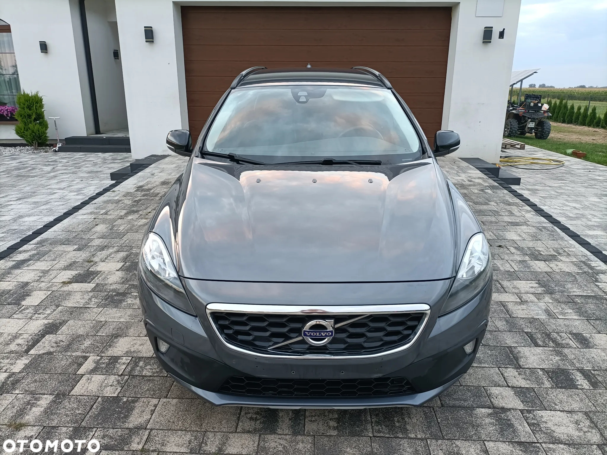 Volvo V40 D2 Momentum - 14