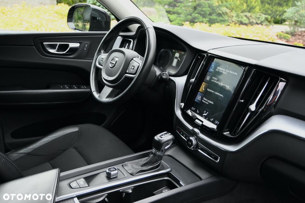 Volvo XC 60 D4 Geartronic Momentum Pro - 23