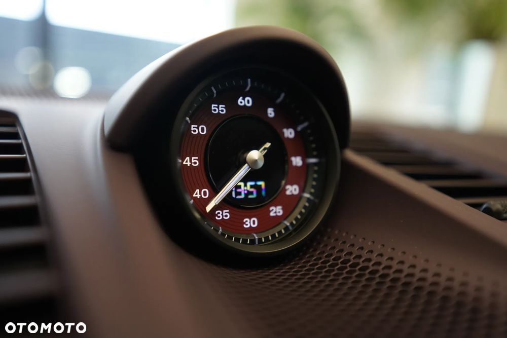 Porsche Panamera - 21