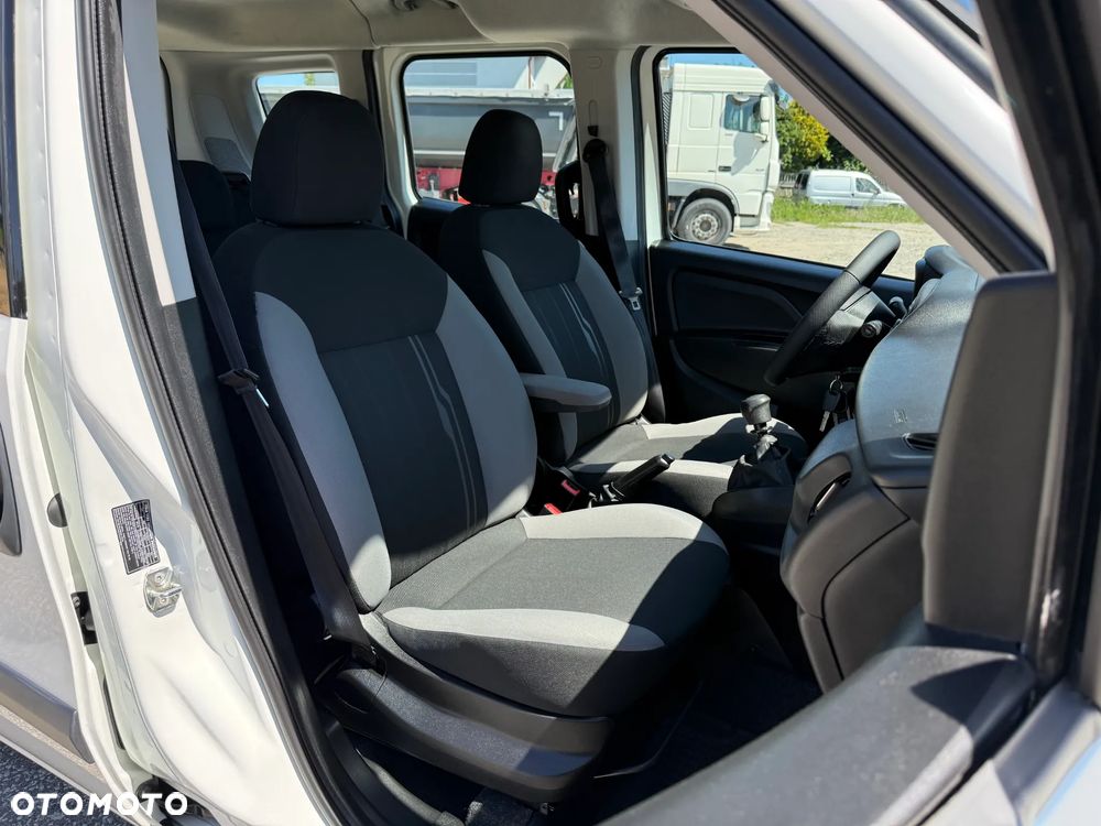 Fiat Doblo 1.4 16V Active - 24