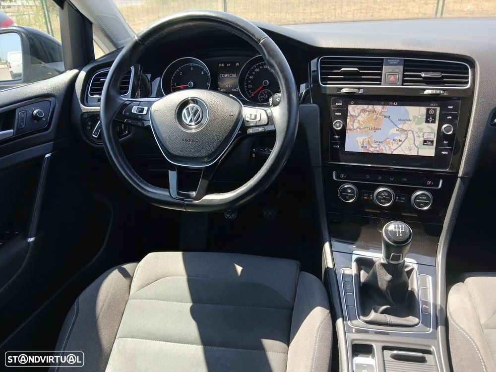 VW Golf Variant 1.6 TDi Highline - 16