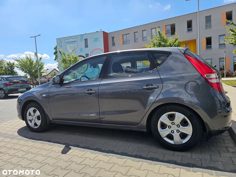 Hyundai i30 1.4 Comfort - 10