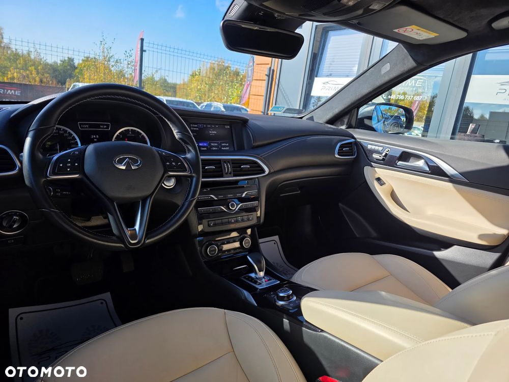Infiniti Q30 2.2d Premium Tech 7DCT - 21