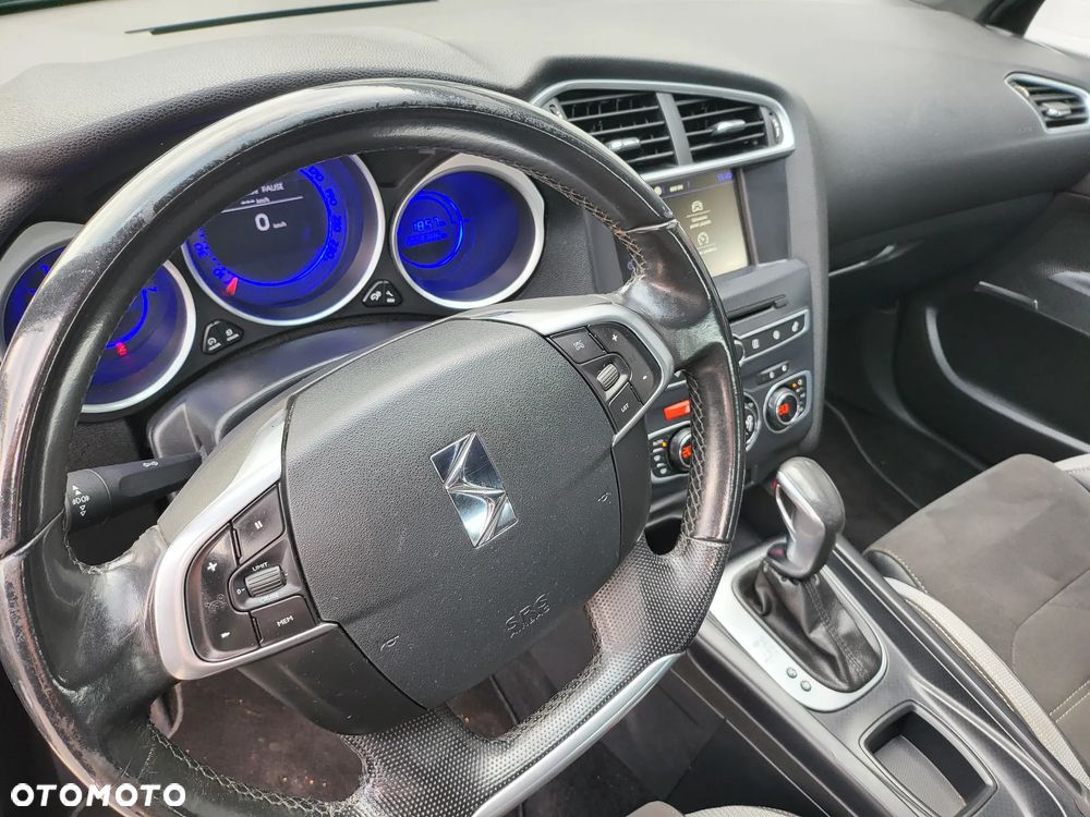 Citroën DS4 Cross 1.6 BlueHDi Be Chic S&S EAT6 - 24