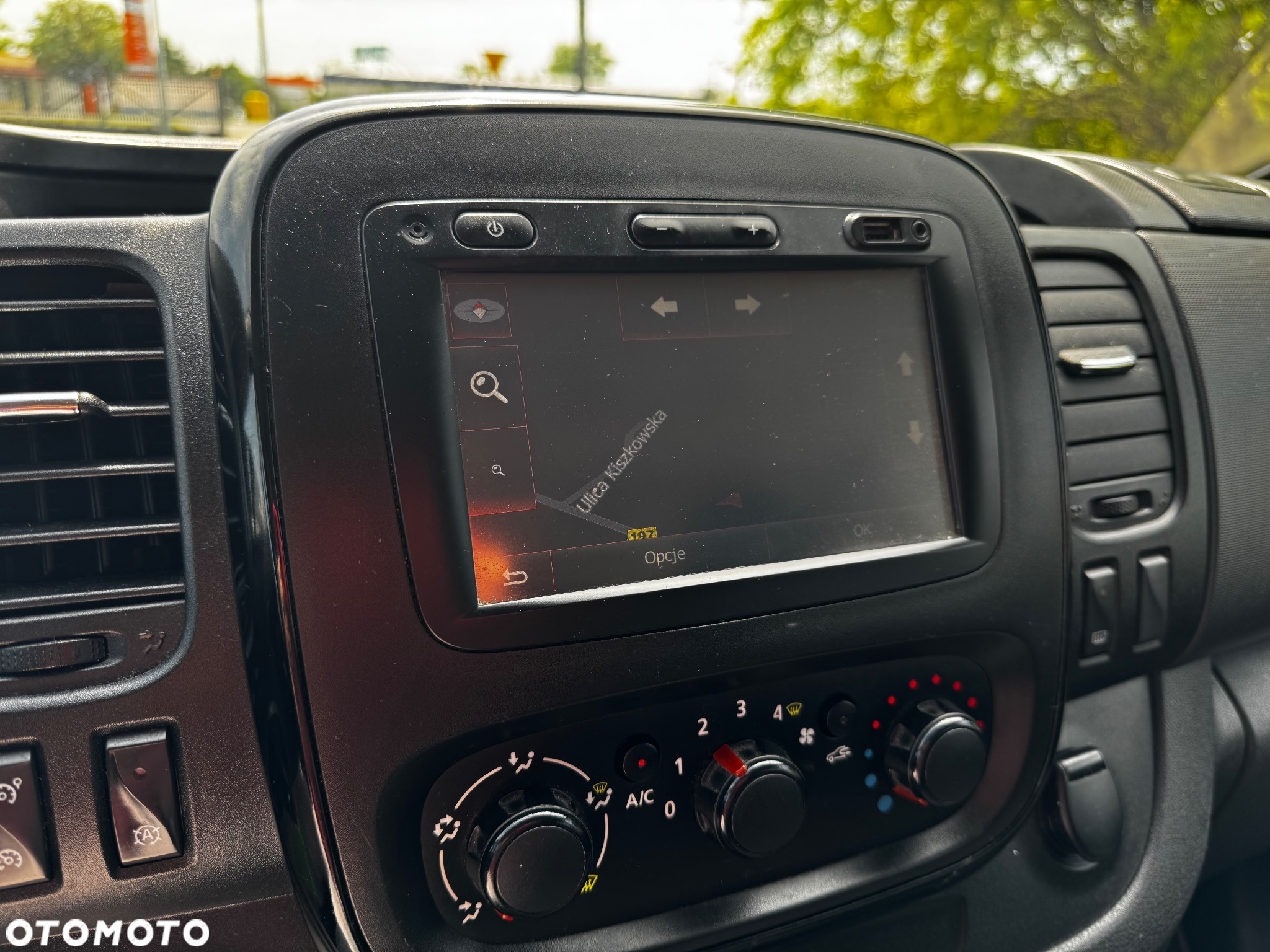 Opel Vivaro - 15
