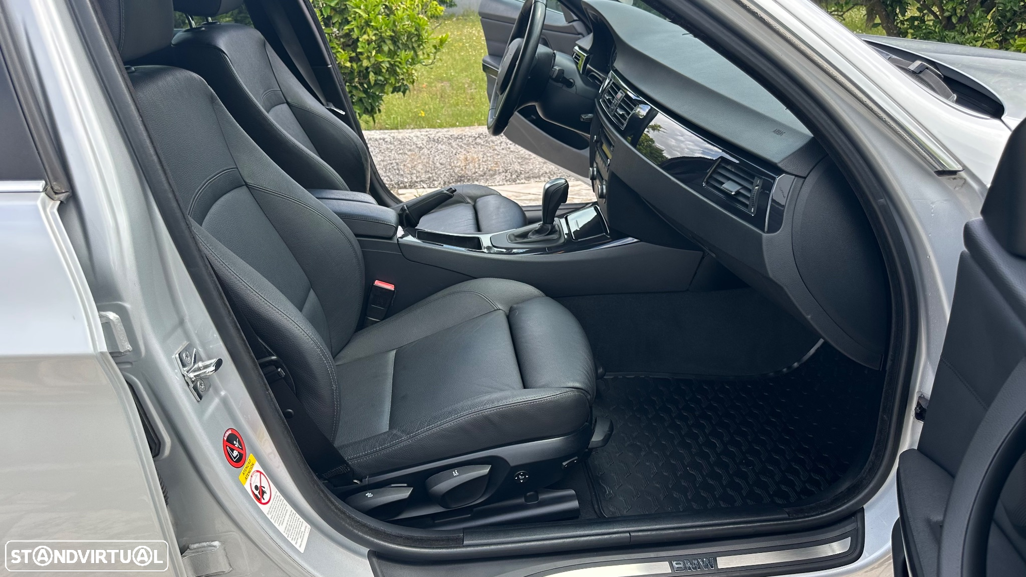 BMW 318 d Touring Auto - 22