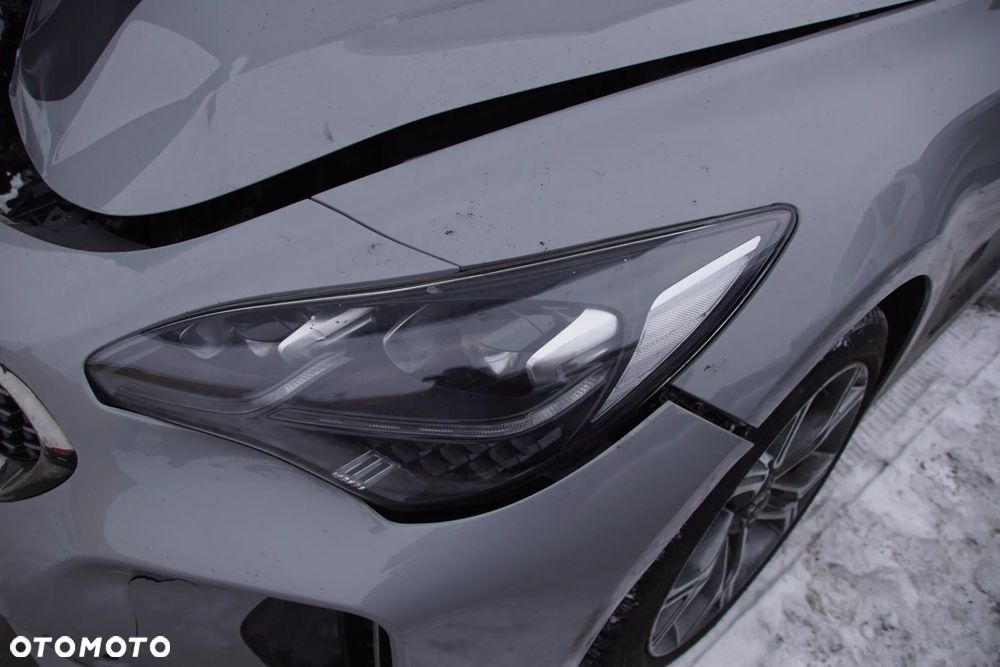 KIA STINGER GT 2018 3.3 GDI 370 KM 4X4 2018 123 TYŚ KM LAKIER C4S na części maska pas lampa zderzak błotnik drzwi klapa silnik skrzynia amortyzator półoś alternator rozrusznik led lusterko felga dyfer dyferencjał sterownik komputer moduł szyba - 14