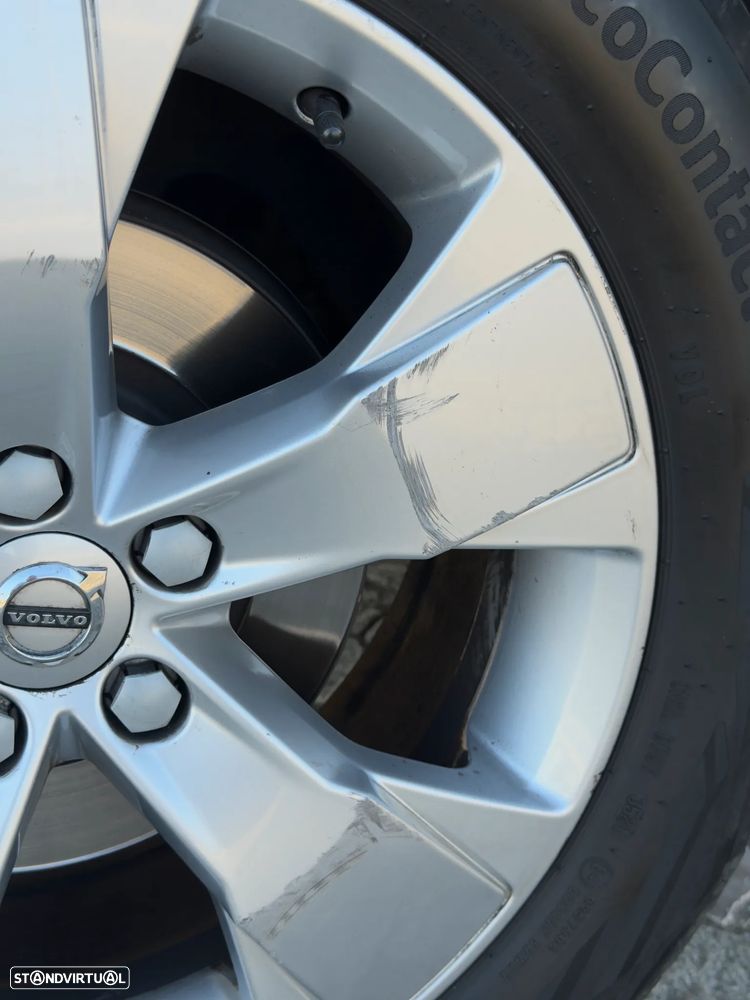 Volvo XC 40 1.5 T3 Momentum Plus - 44