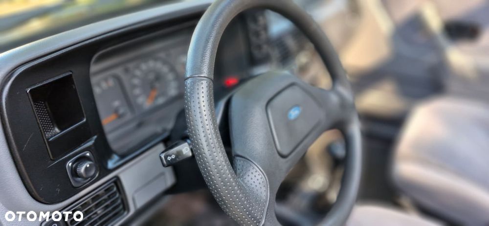 Ford Escort 1.6 CLX - 3