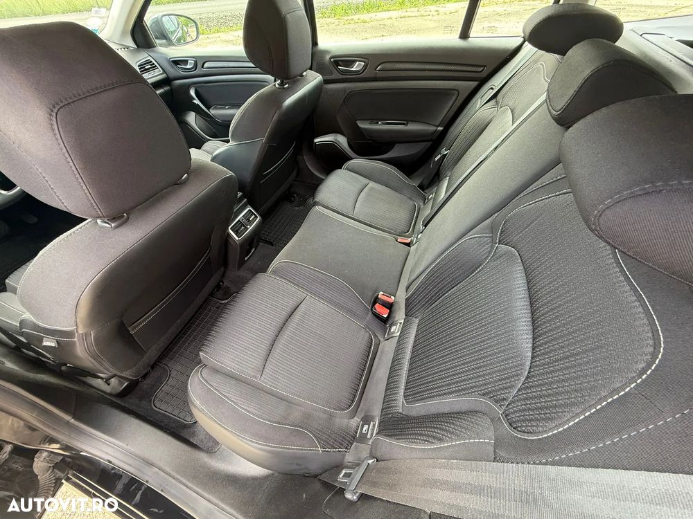 Renault Megane Blue dCi 116 EDC Intens - 10