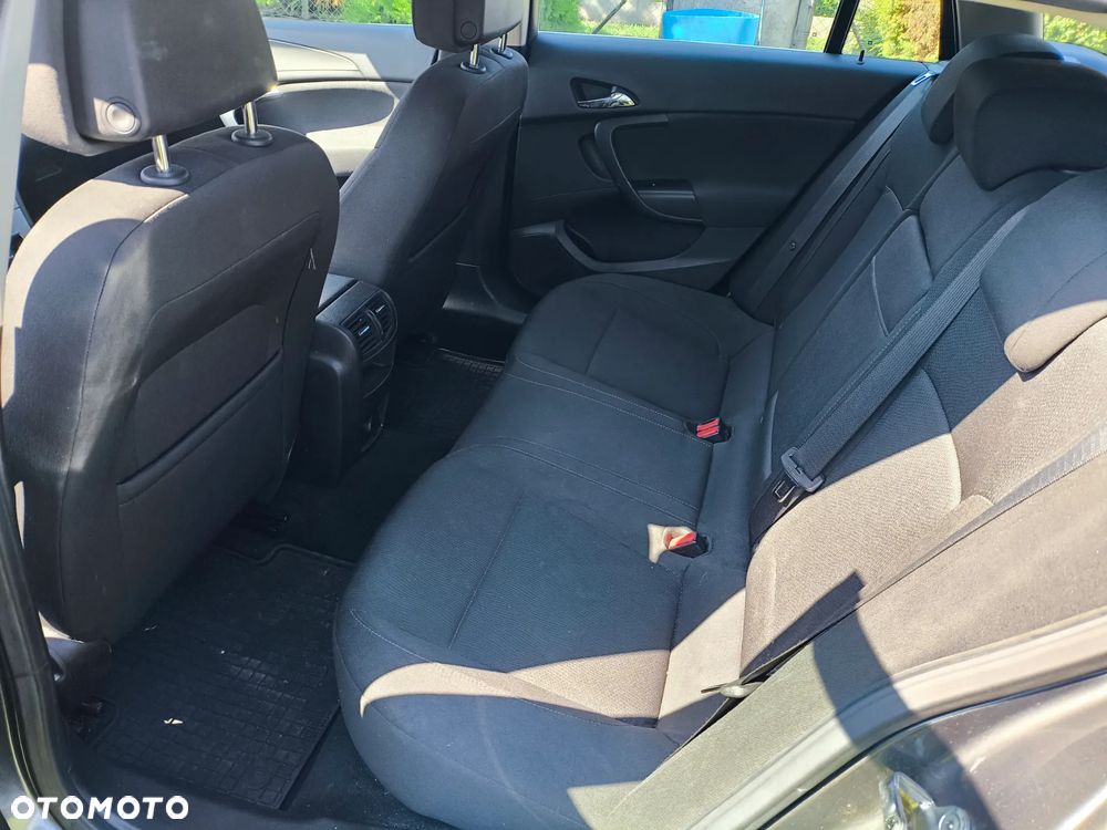 Opel Insignia 2.0 CDTI - 11