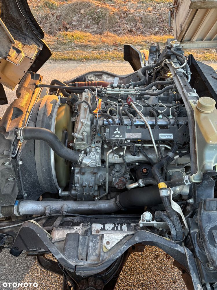 Mitsubishi Fuso Canter - 10