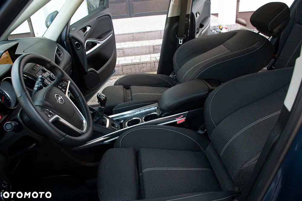 Opel Zafira 2.0 D (CDTI ecoFLEX) Start/Stop Active - 21