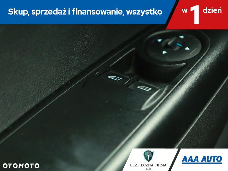 Ford Tourneo Courier - 17