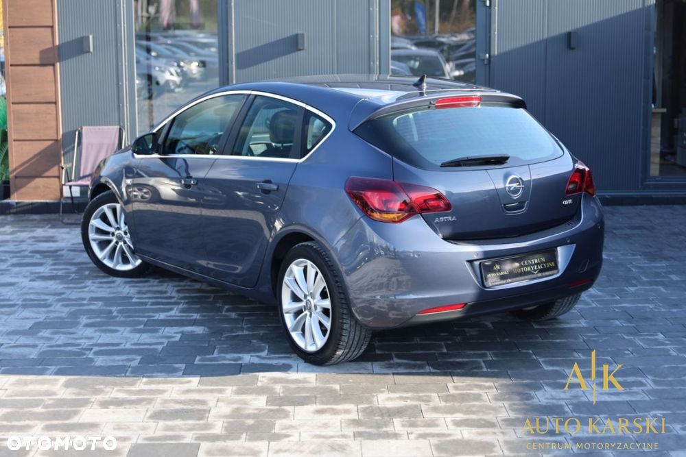 Opel Astra - 10