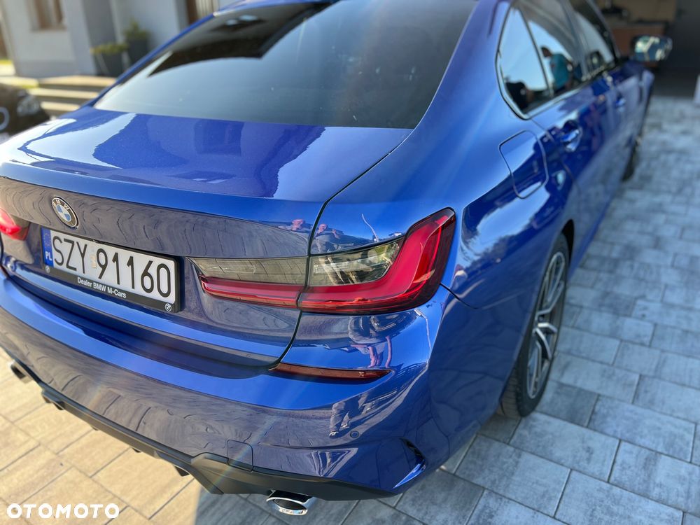 BMW Seria 3 320d M Sport - 4