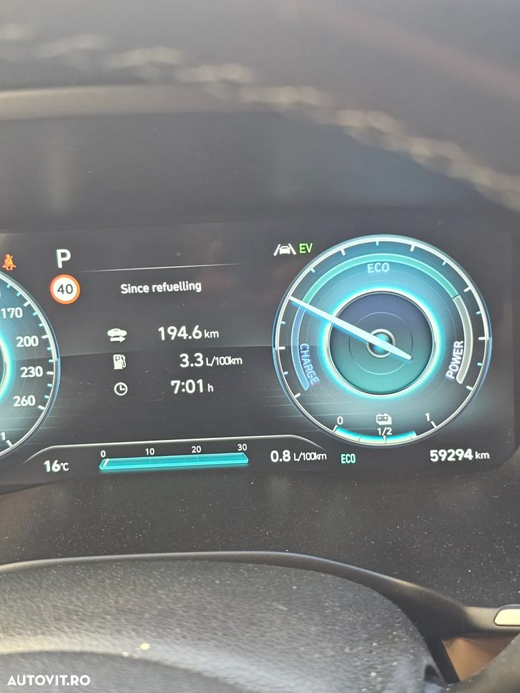 Hyundai Santa Fe ver-1-6-l-252-cp-4wd-6at-7-locuri-phev-calligraphy - 6