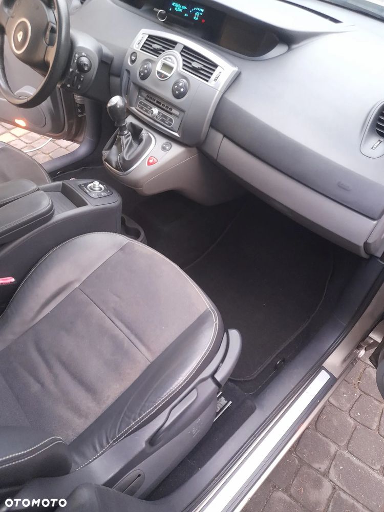 Renault Scenic 2.0 16V Emotion Plus - 22