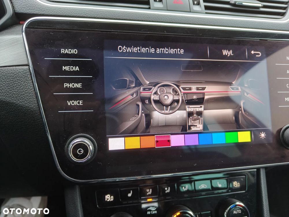 Skoda Superb 2.0 TDI DSG Style - 19