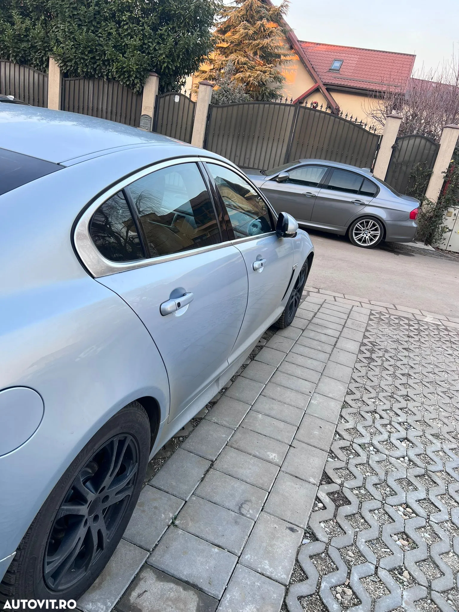 Jaguar XF - 3