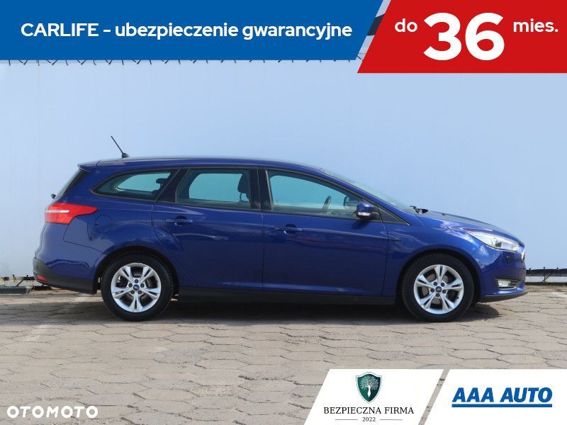 Ford Focus SW - 8