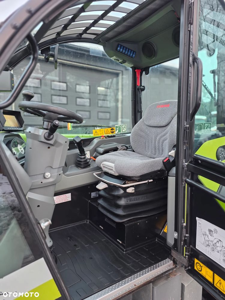 Claas Scorpion 732 VARIPOWER - 6