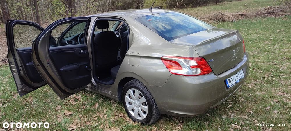 Peugeot 301 1.2 Pure Tech Access - 11