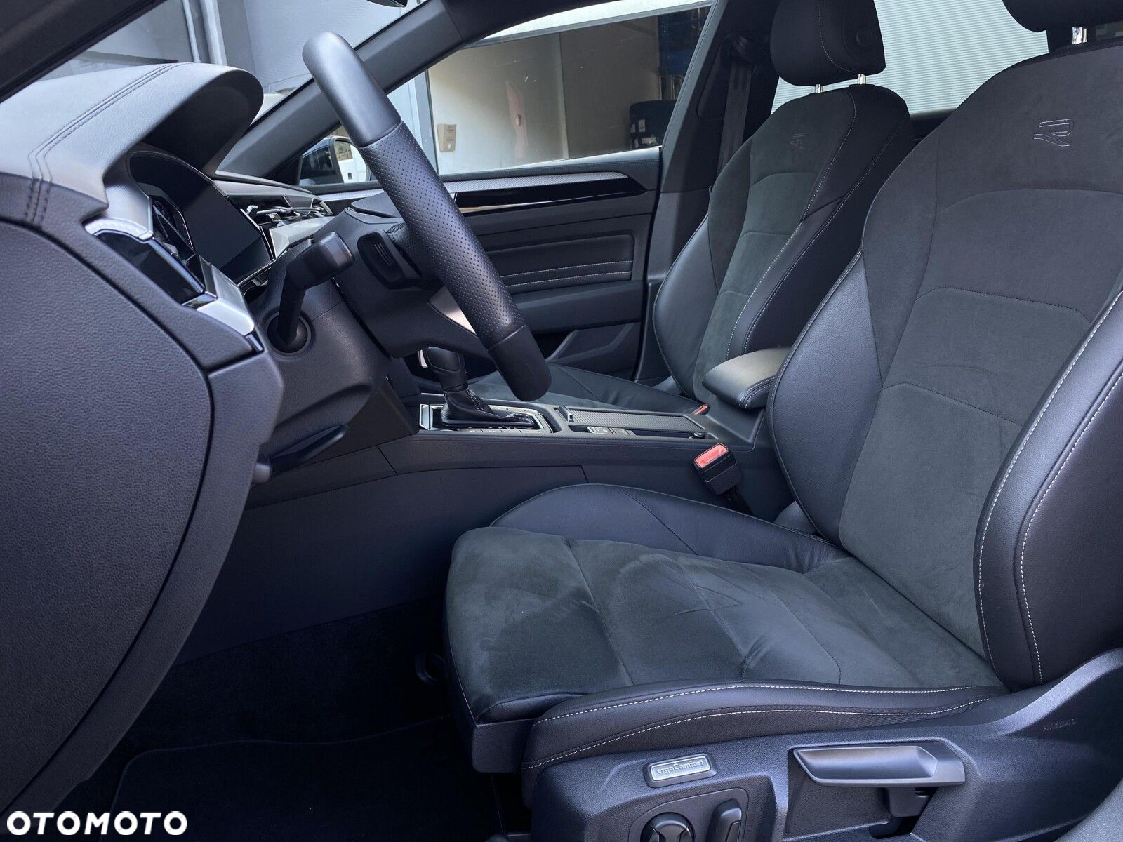 Volkswagen Arteon 2.0 TSI R-Line DSG - 10
