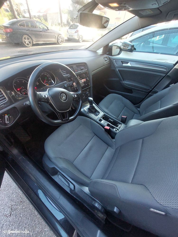 VW Golf Variant 1.6 TDi Confortline DSG - 12